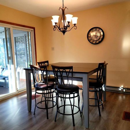 The Pocono'S Retreat With A Gameroom, Firepit, And Lake Bushkill Eksteriør billede