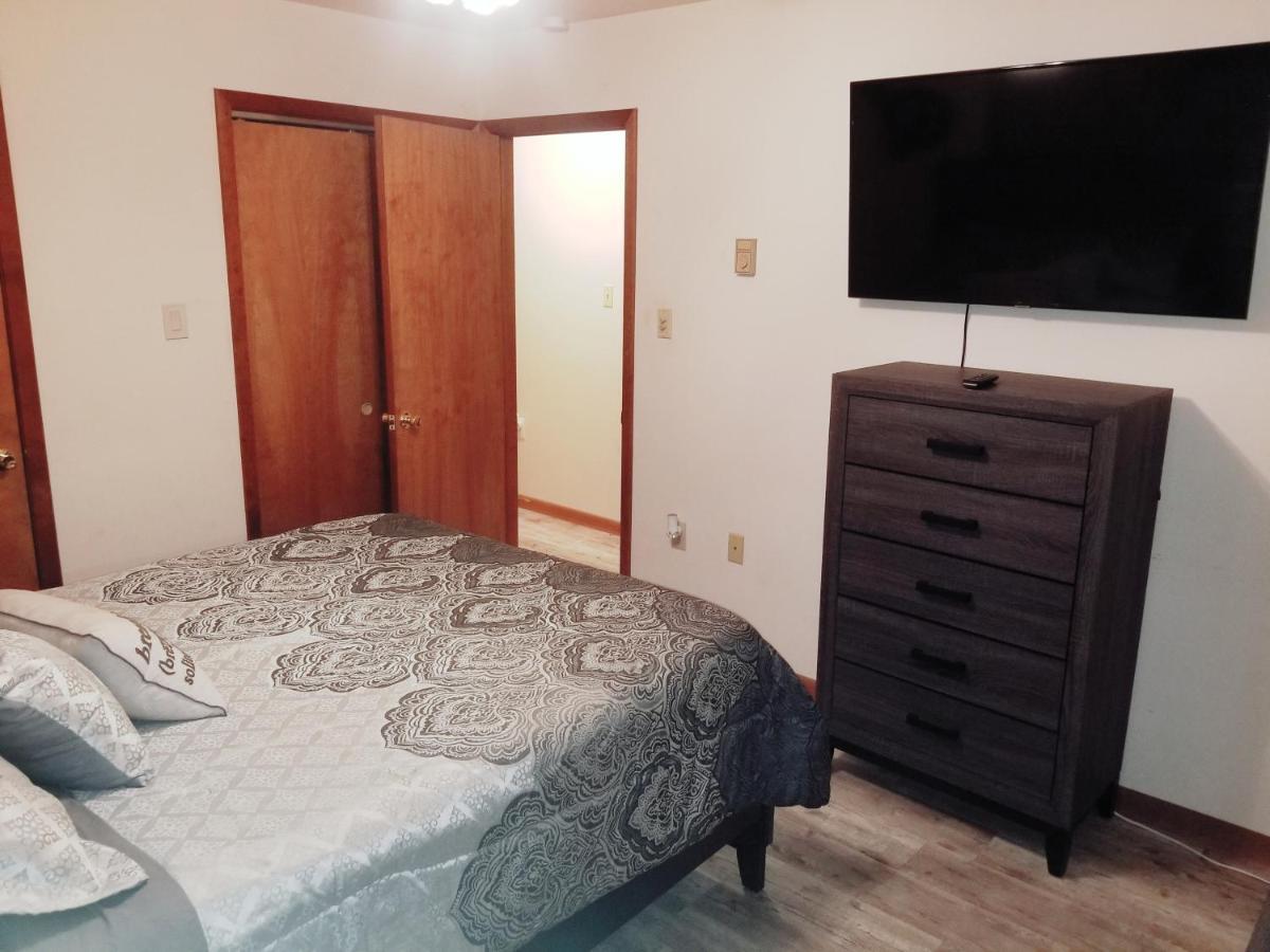 The Pocono'S Retreat With A Gameroom, Firepit, And Lake Bushkill Eksteriør billede